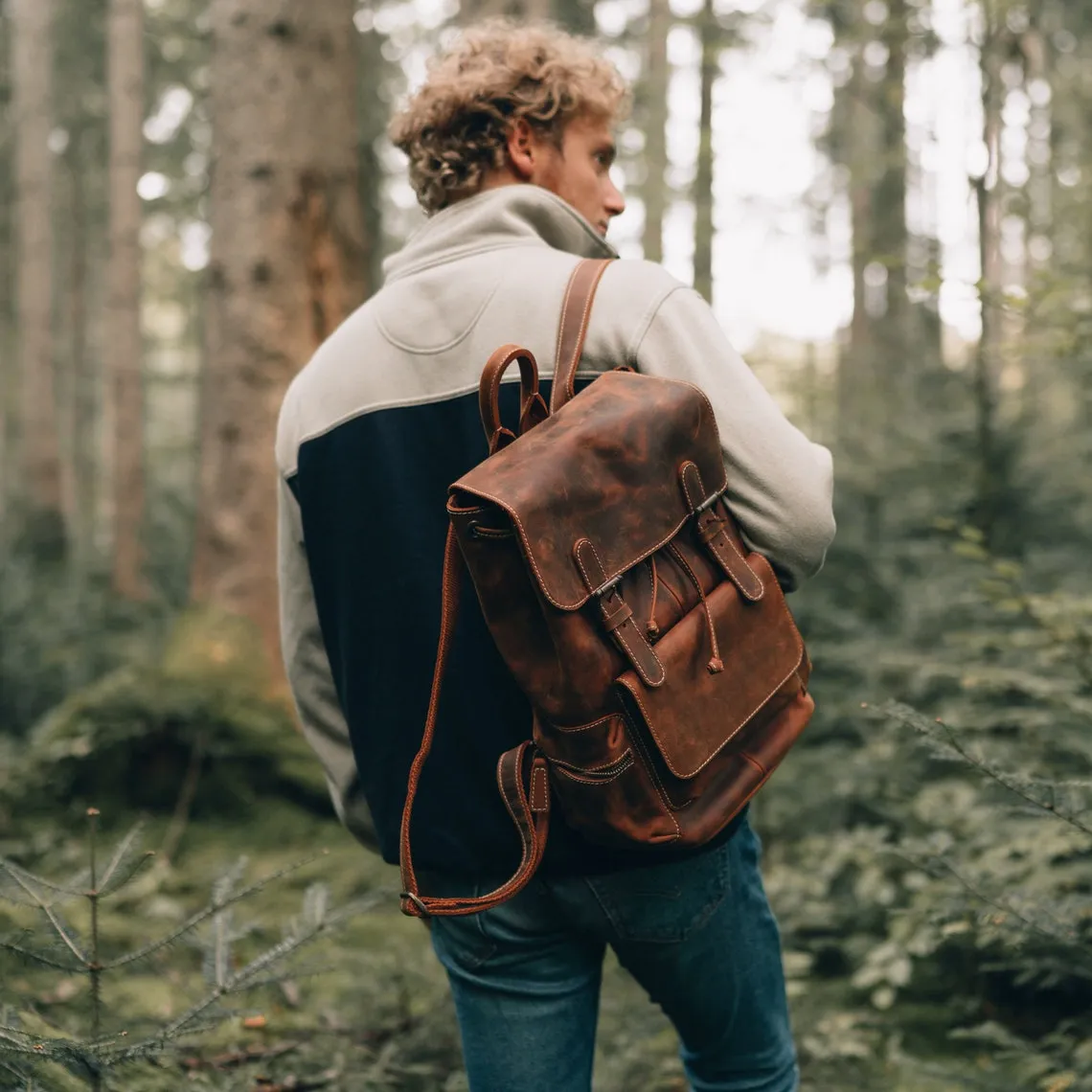 Dazzlo Handcrafted Top Grain Leather Laptop Backpack - Camel/Chestnut/Cinnamon - 15"