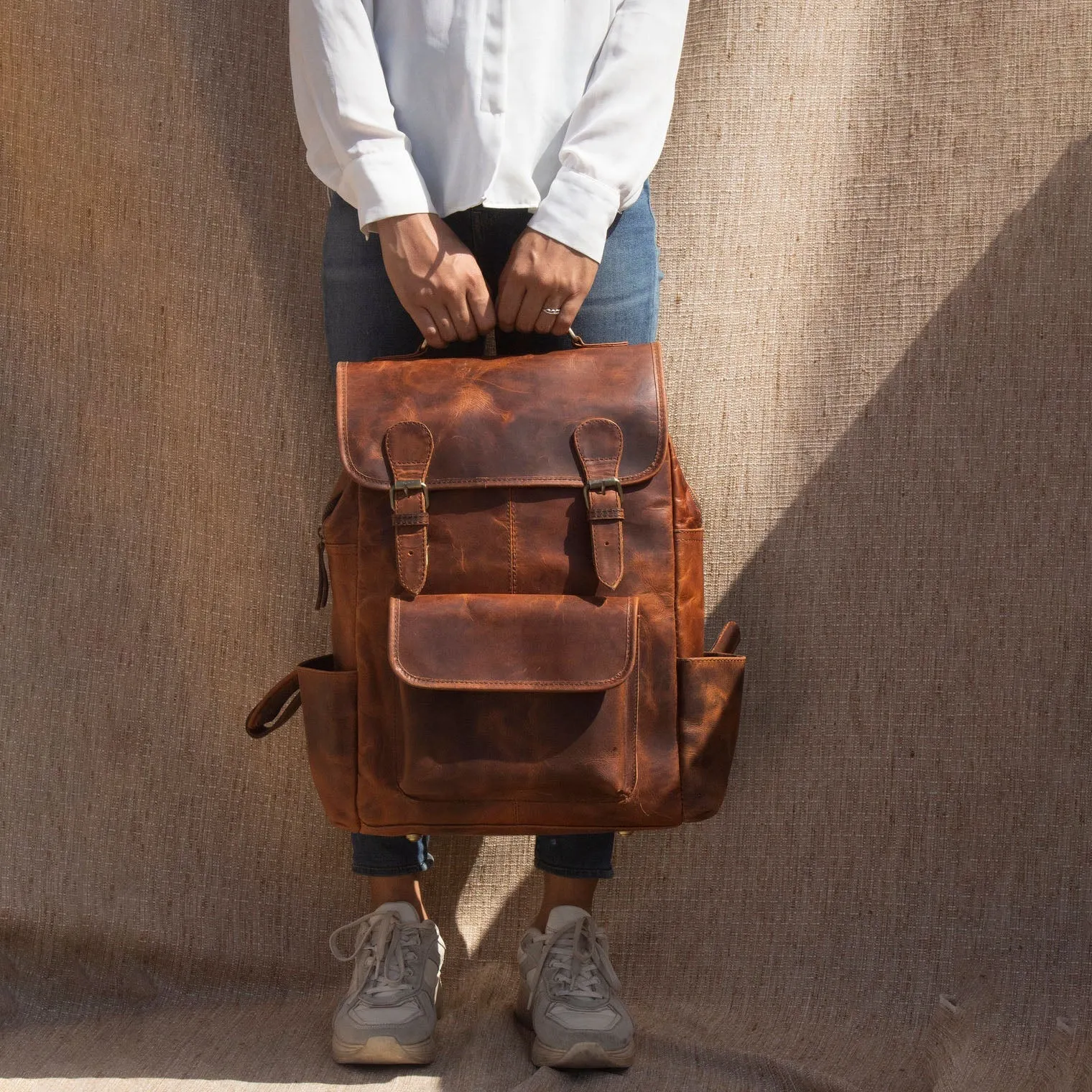 Dazzlo Handmade Leather Backpack - Brown - 12"