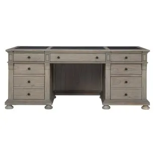 Hekman Wellington Estates Executive Desk - Light 79400