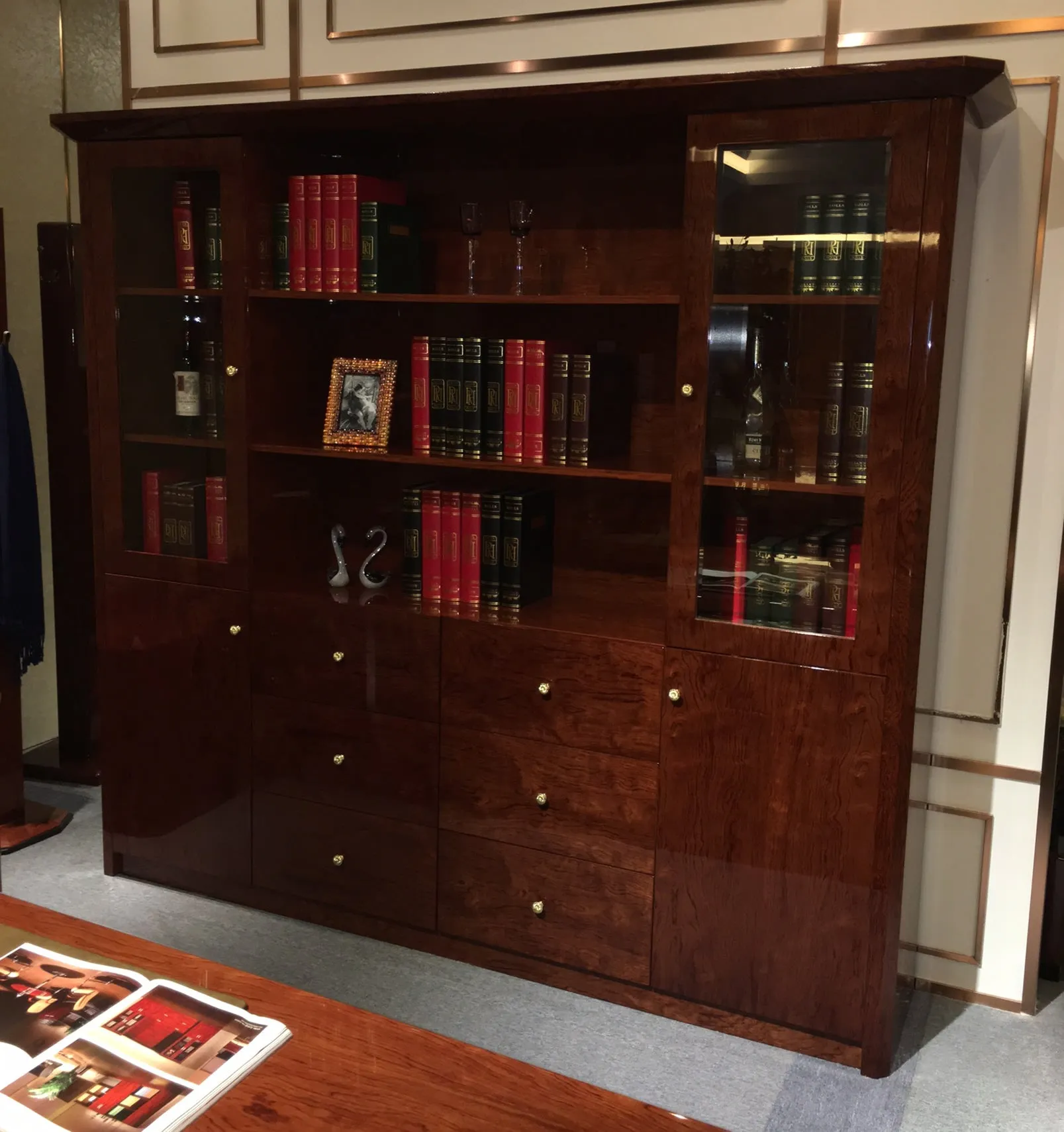 Italian Design Luxury Executive Desk With Wave Design - High Lacquered Walnut Wood & Leather - 2400mm - IVA-0811